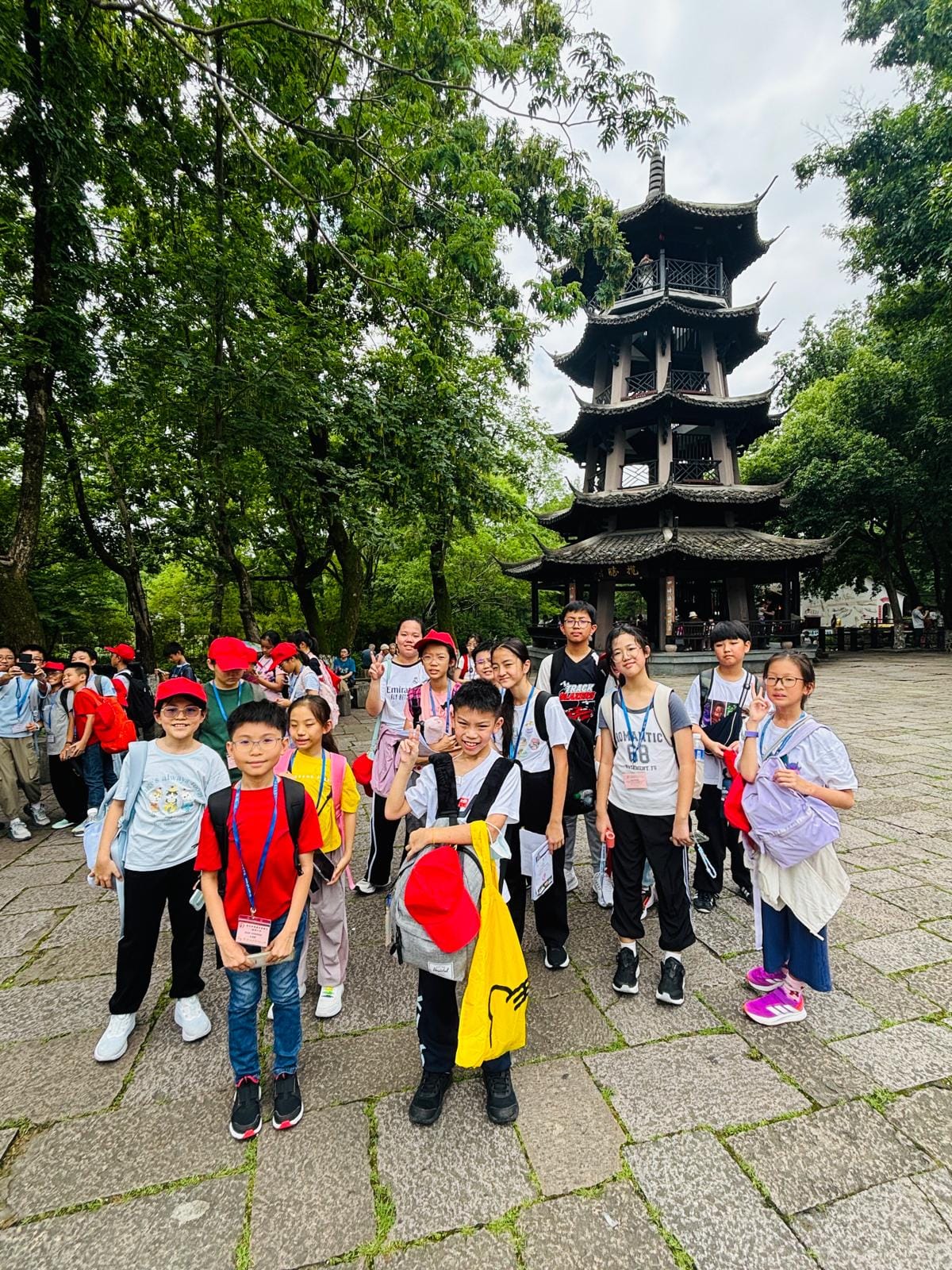 Students on overseas LJ